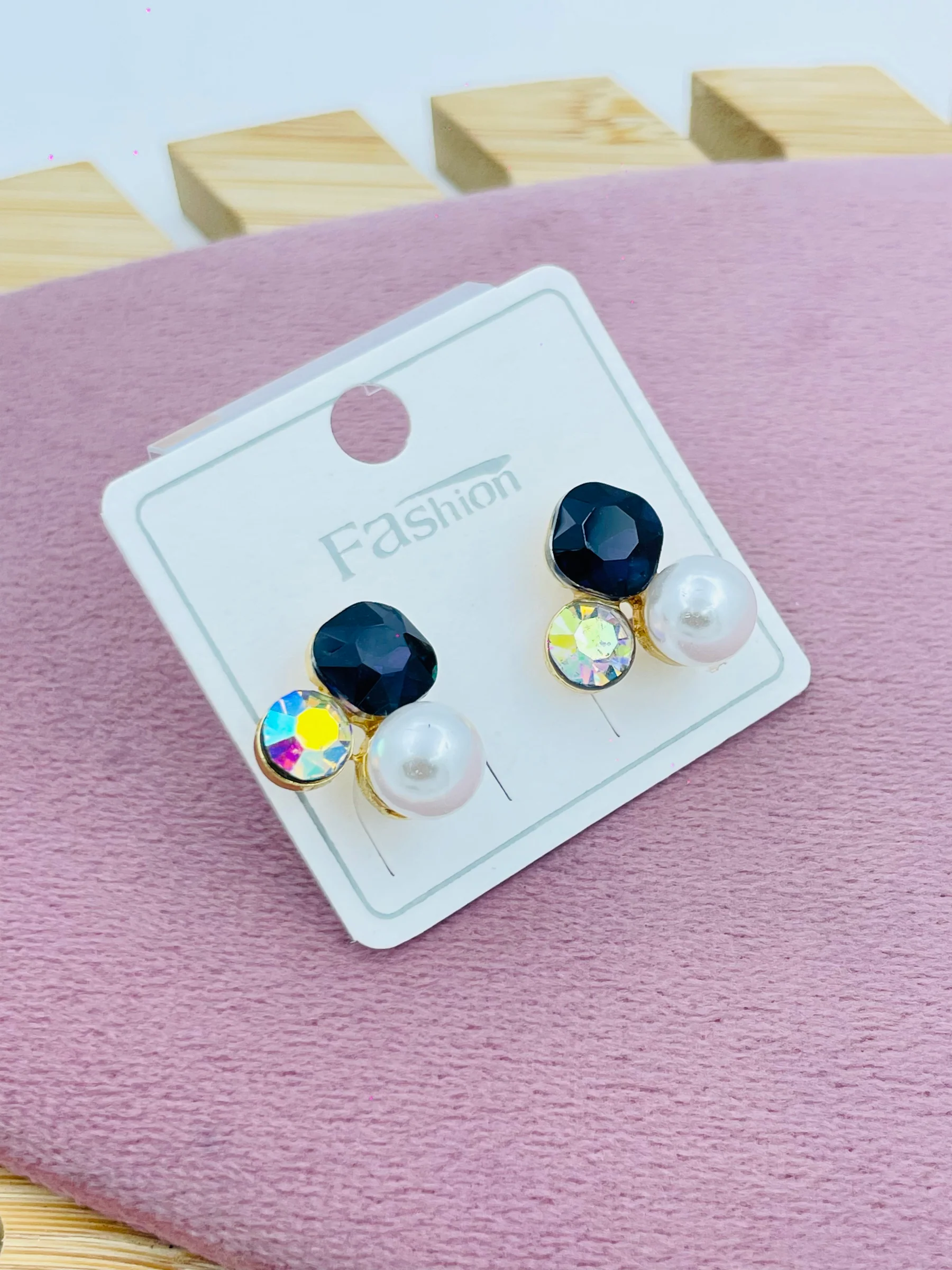 Pearl + Black-Bead Combo Studs (Contrast Stud)