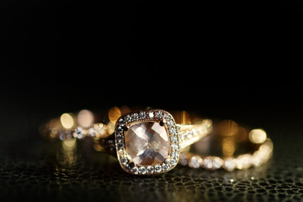 How Much Karat Gold is Used For Diamond Jewellery?